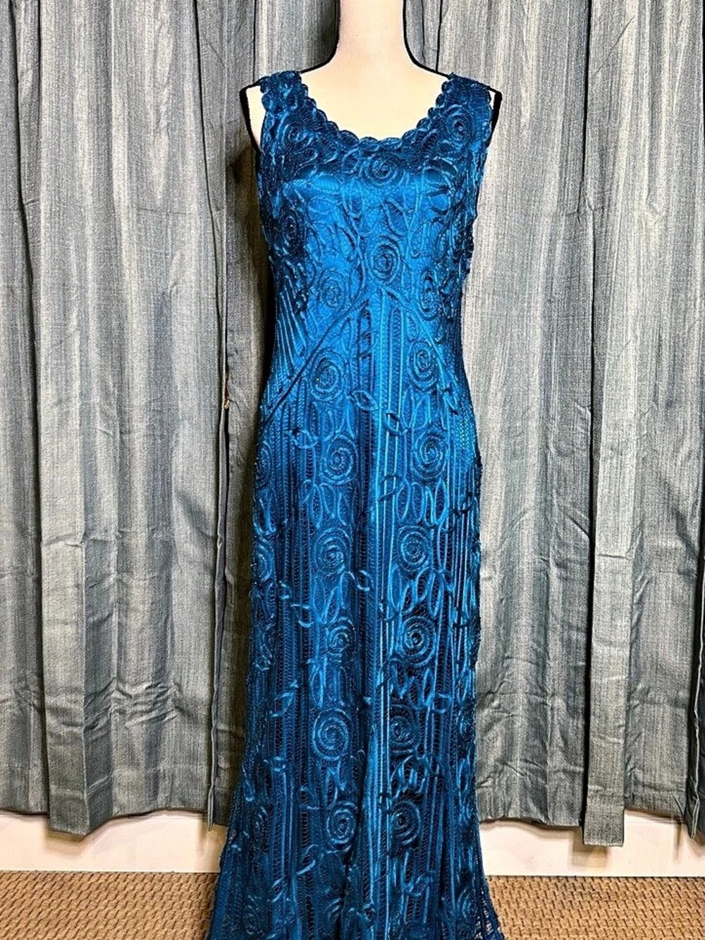 Soulmates Silk Lace Maxi Dress Size Large Like New